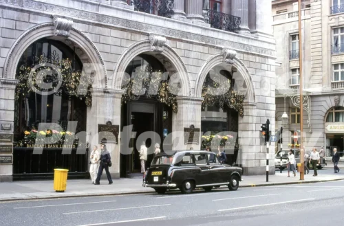 barclays bank piccadilly london 1979 52209144862 o