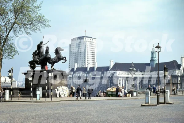 boudiccan rebellion victoria embankment london 1963 52783714107 o