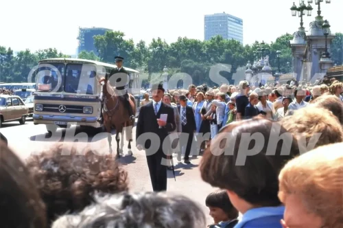 buckingham palace london 1977 42914894270 o