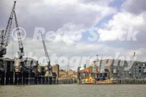 crane wharf river thames london 1964 52783753072 o