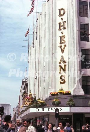 dh evans oxford street london 1977 52142287236 o