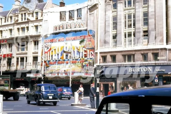 dominion theatre tottenham court road london 1962 52784718468 o