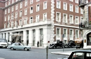 europa hotel grosvenor square london 1965 52784659710 o