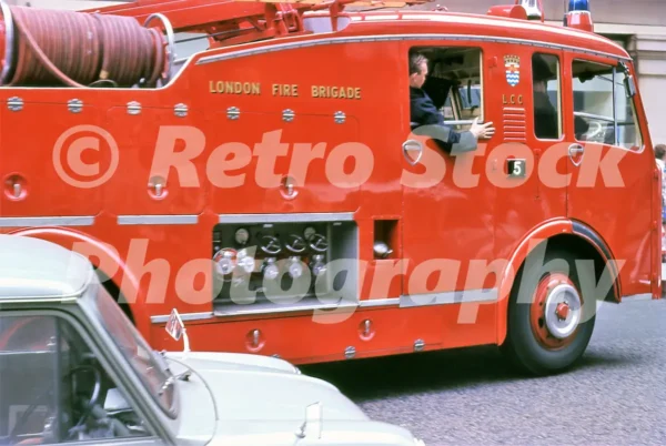 fire engine in london 1964 52166540826 o