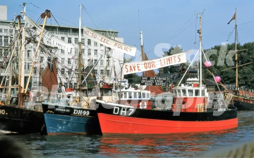 fishing protest london 1971 52741089264 o
