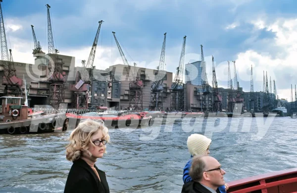 hays wharf river thames london 1969 52784314421 o