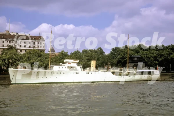 hms wellington river thames london 1964 52783715042 o