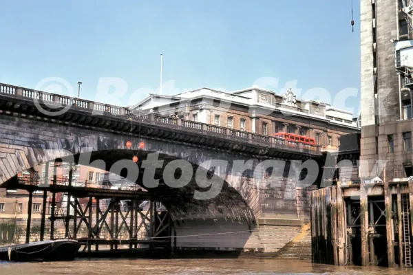 london bridge 1968 52784898878 o
