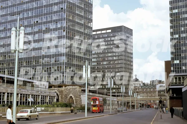 london wall london 1967 52784512149 o