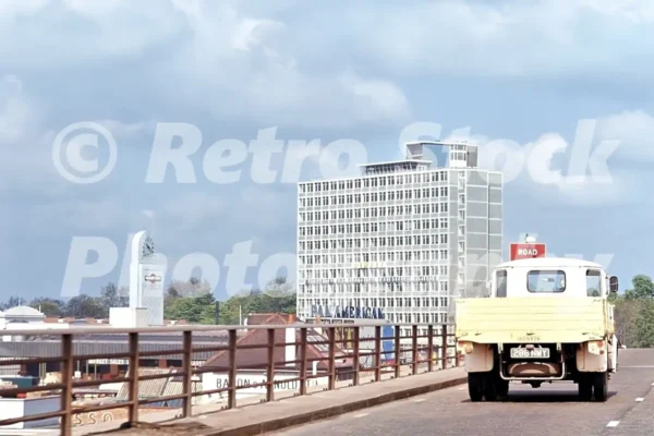 m4 chiswick flyover brentford 1963 headed east 31120786607 o