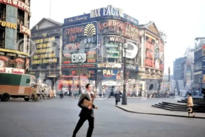 Piccadilly Circus, London 1960s - Vintage photo