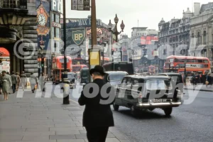 Piccadilly Circus, London 1961 - Vintage photo