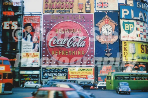 piccadilly circus london 1962 52784704400 o