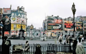 piccadilly circus london 1962 52784718178 o