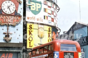 Piccadilly Circus, London 1964 - Vintage photo