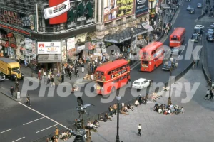Piccadilly Circus, London 1968 - Vintage photo