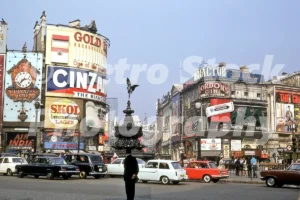 piccadilly circus london 1968 52784317856 o