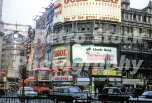 piccadilly circus london 1968 52784560484 o
