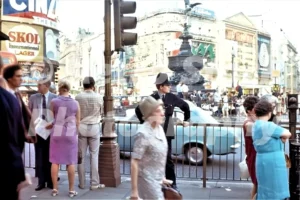 piccadilly circus london 1968 52784772848 o