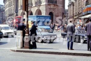 Piccadilly Circus, London 1969 - Vintage photo