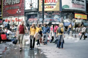 piccadilly circus london 1969 52784719688 o