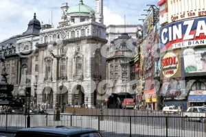 Piccadilly Circus, London 1969 - Vintage photo