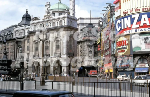 piccadilly circus london 1969 52784727963 o
