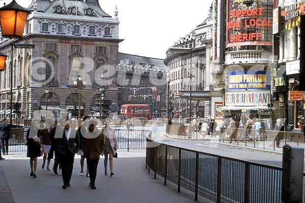 piccadilly circus london 1969 52784757803 o
