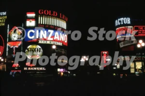 piccadilly circus london 1970 52209178542 o
