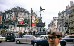 piccadilly circus london 1970 52740383687 o