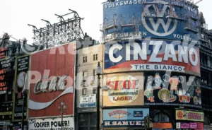 piccadilly circus london 1971 52740322212 o