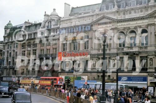 piccadilly circus london 1972 52179559377 o