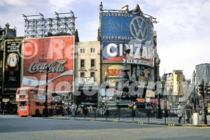 piccadilly circus london 1972 52740939136 o