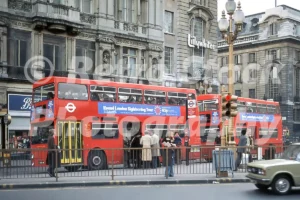 piccadilly circus london 1974 52741187559 o