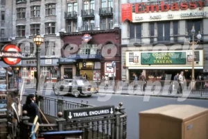 piccadilly circus london 1974 52741192824 o