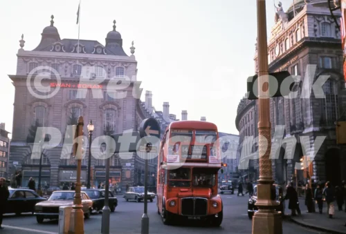 piccadilly circus london 1976 52336528546 o