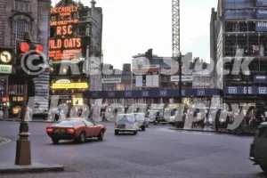 Piccadilly Circus, London 1977 - Vintage photo