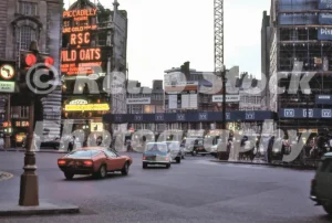 piccadilly circus london 1977 52741179459 o
