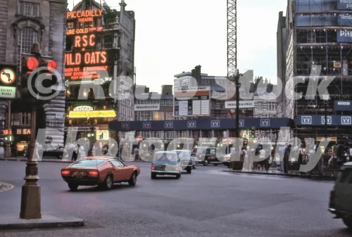piccadilly circus london 1977 52741179459 o