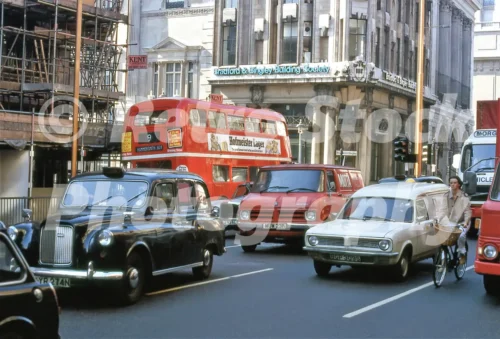 piccadilly st jamess street london 1979 52210169743 o