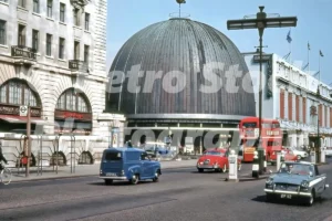 planetarium and madame tussauds marleybone road london 1963 41166145061 o