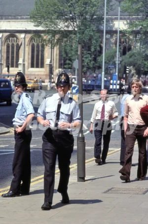police outside the central criminal court old bailey london 1977 52035830407 o