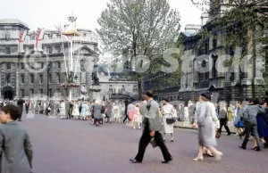 princess margarets wedding admiralty arch london 1960 52784670960 o