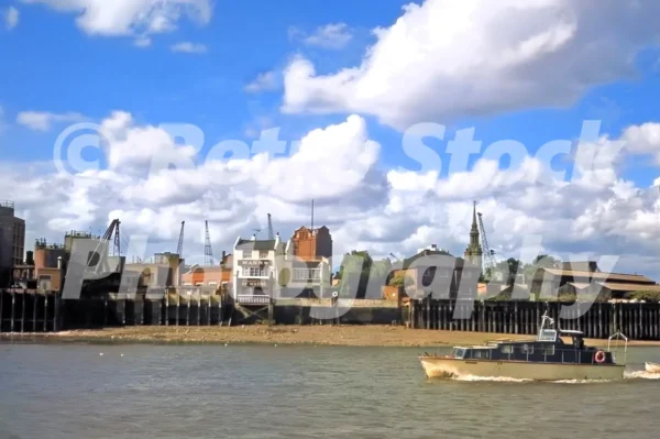 prospect of whitby pub wapping london 1968 32282361163 o