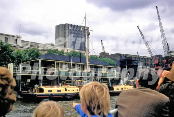 river thames london 1968 52784719253 o