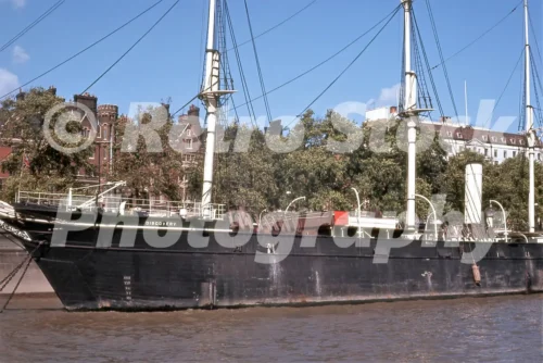 RRS Discovery, River Thames 1968