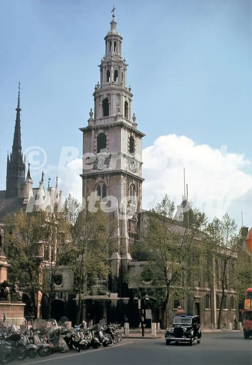 st clement danes church strandaldwych london 1963 52784760578 o