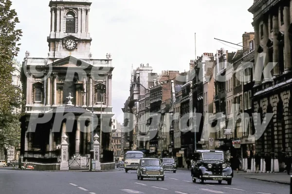 st clement danes the strand london 1963 52784438036 o