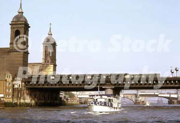 the abercorn cannon street river thames london 1969 52784540249 o