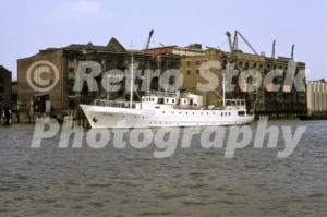 the kalizma gun wharves london 1969 52784714773 o